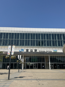 富山駅